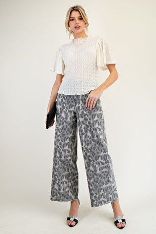 Mia Pant
