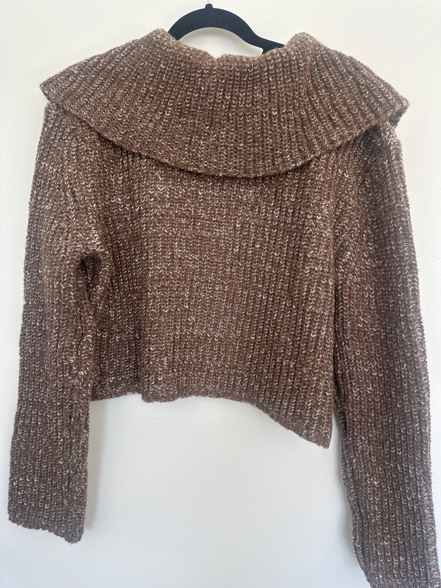 Cropped Knitted Collar Sweater